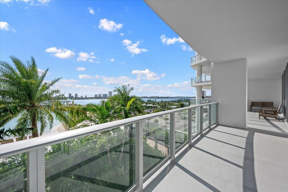 220 LAKE SHORE Drive 710, West Palm Beach, FL 33403 photo 29