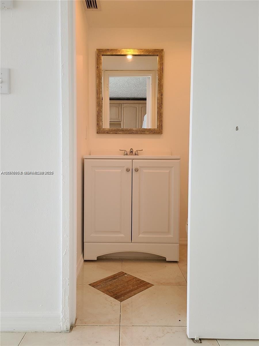 1228 West Avenue 1006 — photo 3