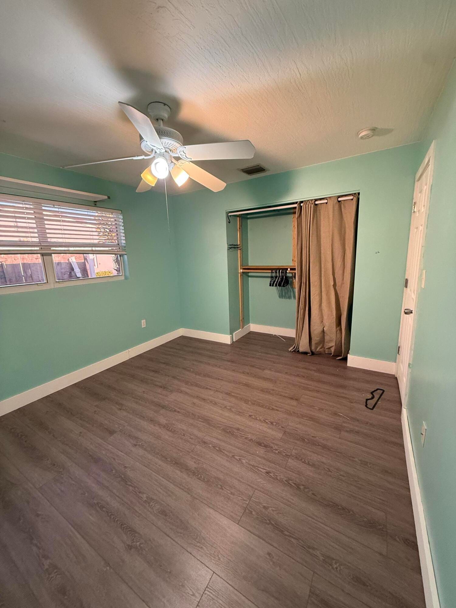 4400 APPLECREST Drive — photo 5
