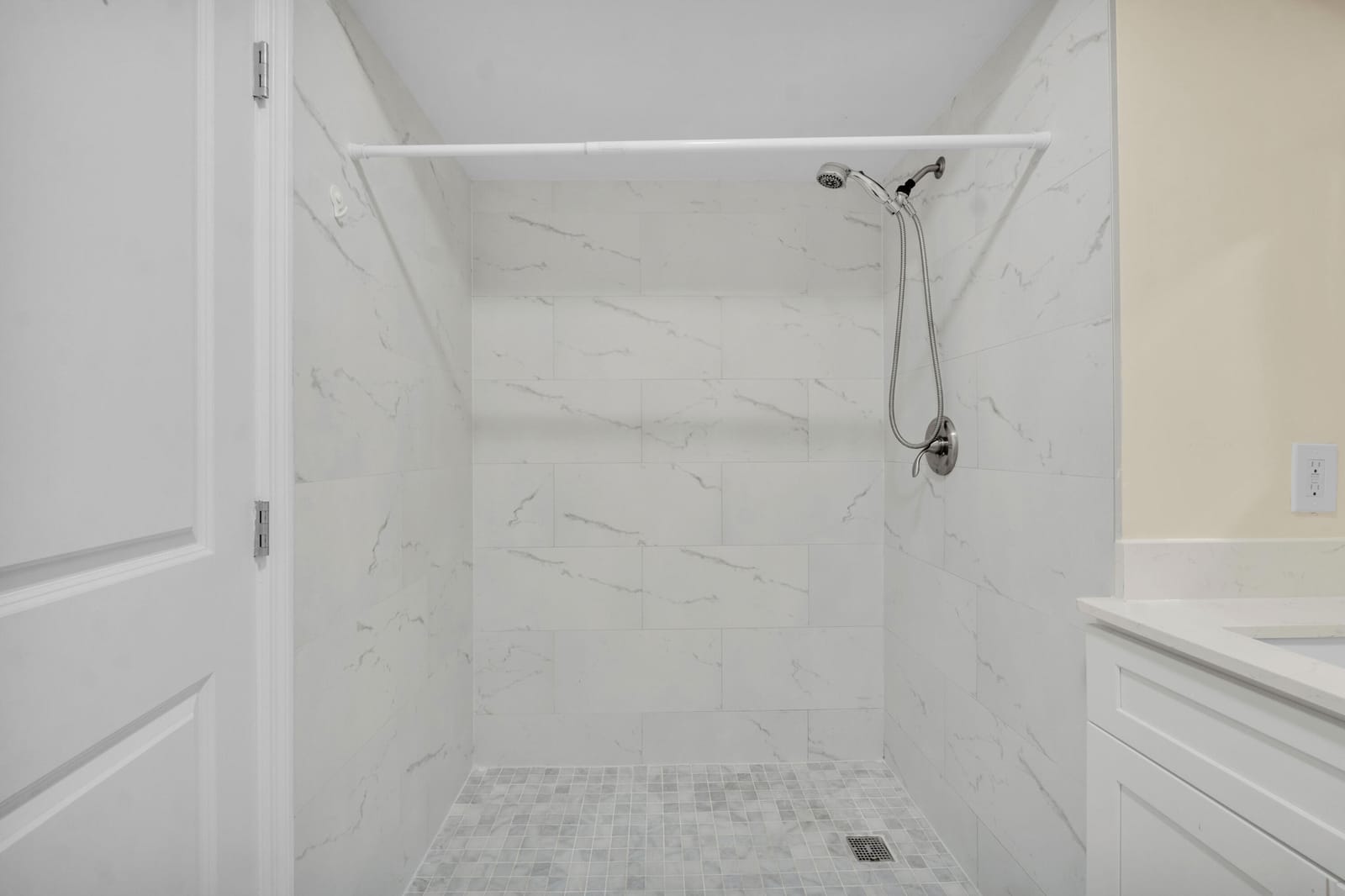 4206 NW 114th Terrace 06 — photo 3
