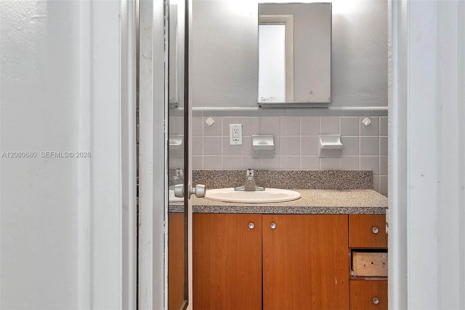 318 Majorca Avenue 304 — photo 11