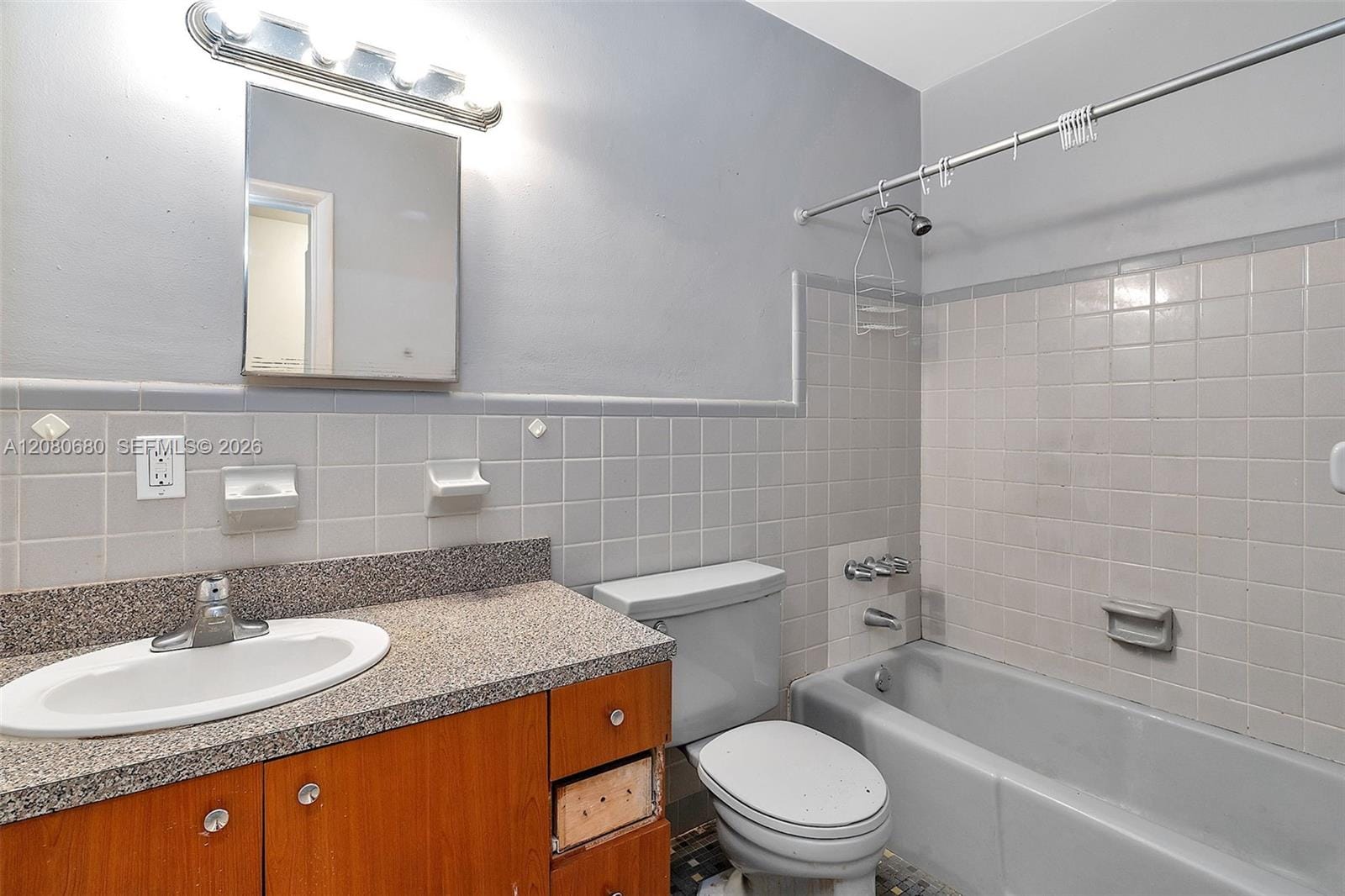 318 Majorca Avenue 304 — photo 12