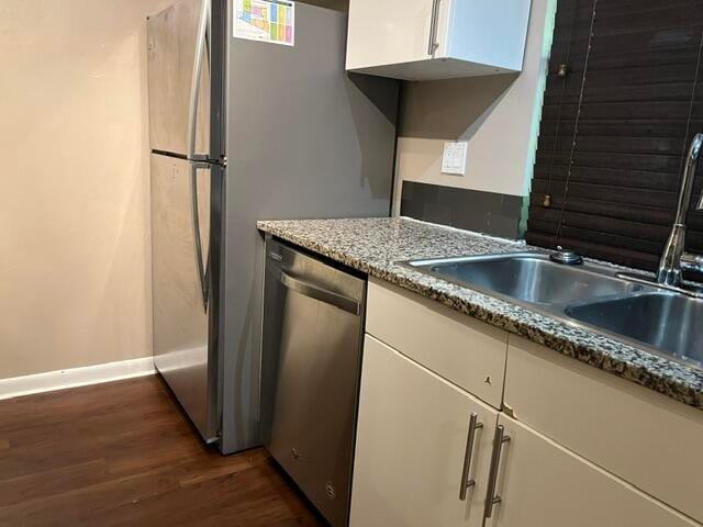 584 WESTREE Lane 584 — photo 3