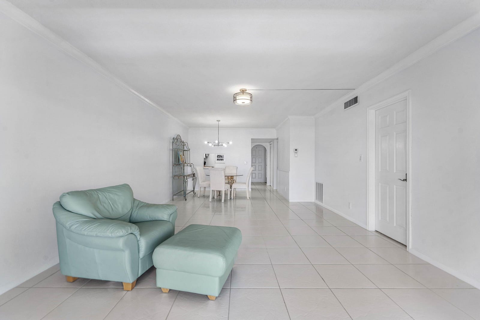 29 Yacht Club Drive 304 — photo 6