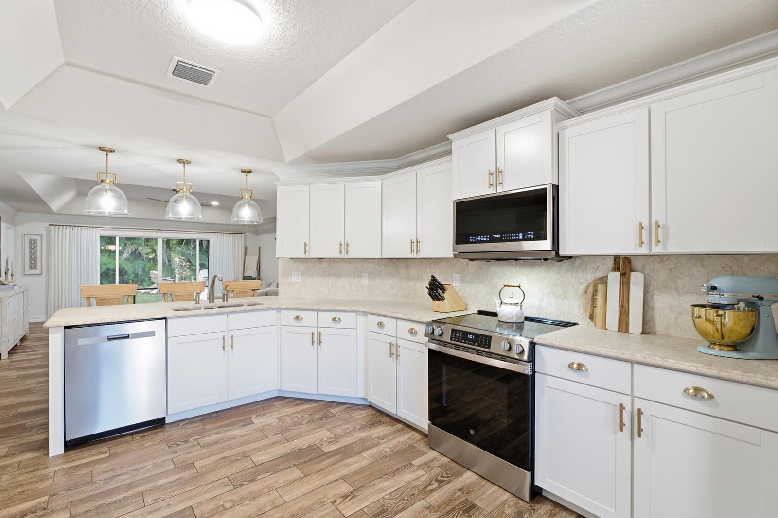 2965 SW Feroe Avenue — photo 5