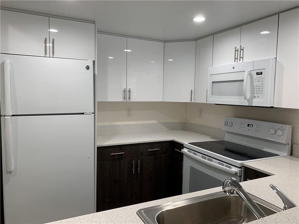 401 NW 34 Street 93-220, Pompano Beach, FL 33064