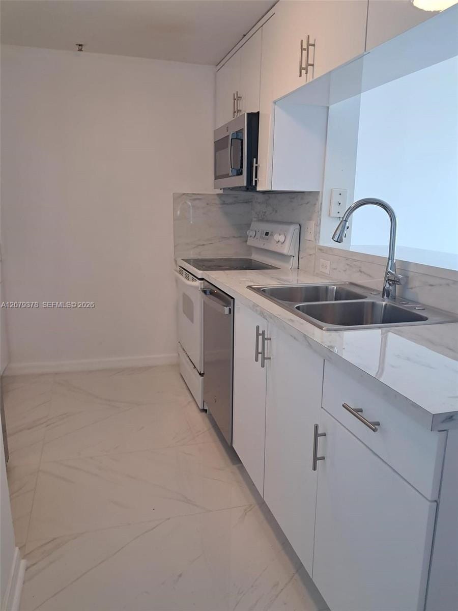 275 NE 18th Street 1704 — photo 6