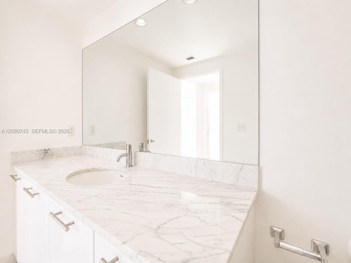951 Brickell Avenue 2407 — photo 11