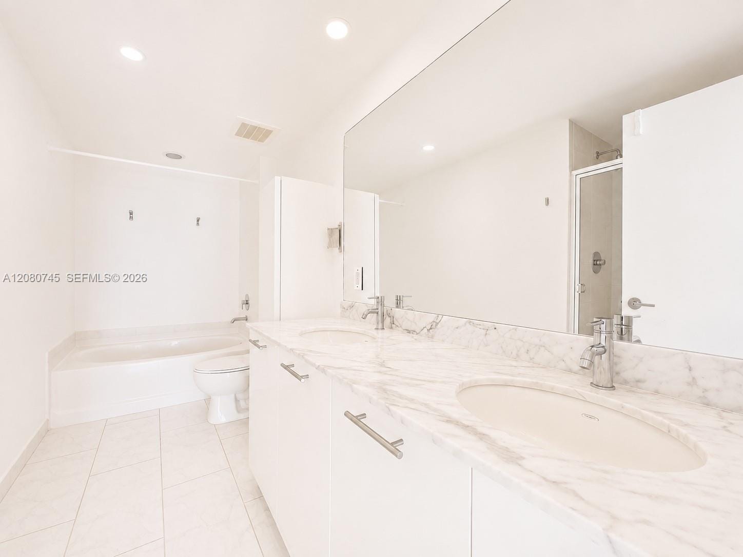 951 Brickell Avenue 2407 — photo 8