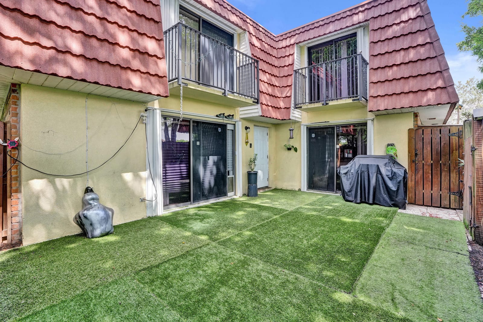 9993 NW 7th Street — photo 3