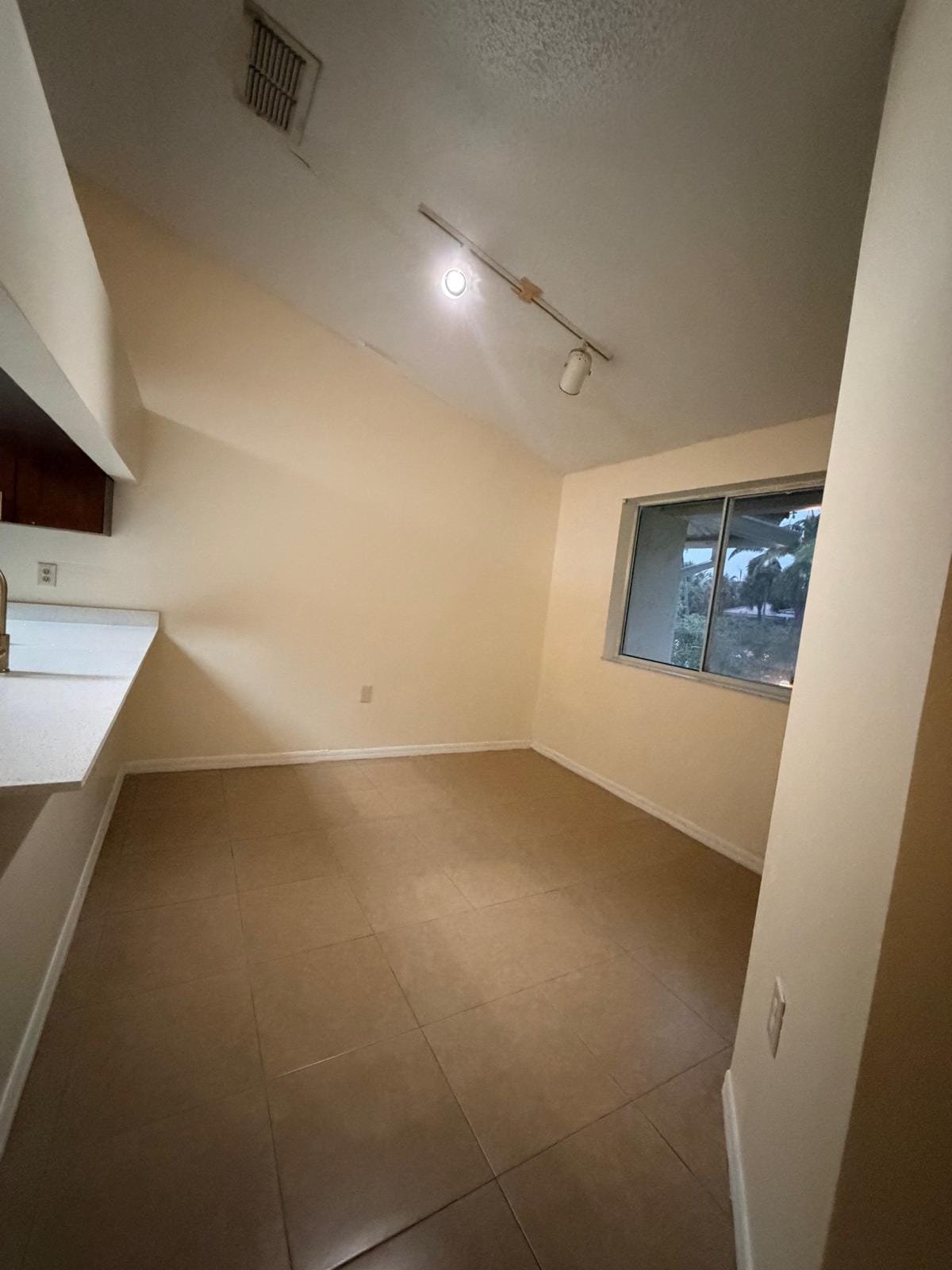 21202 GLENMOOR Drive 21202 — photo 6