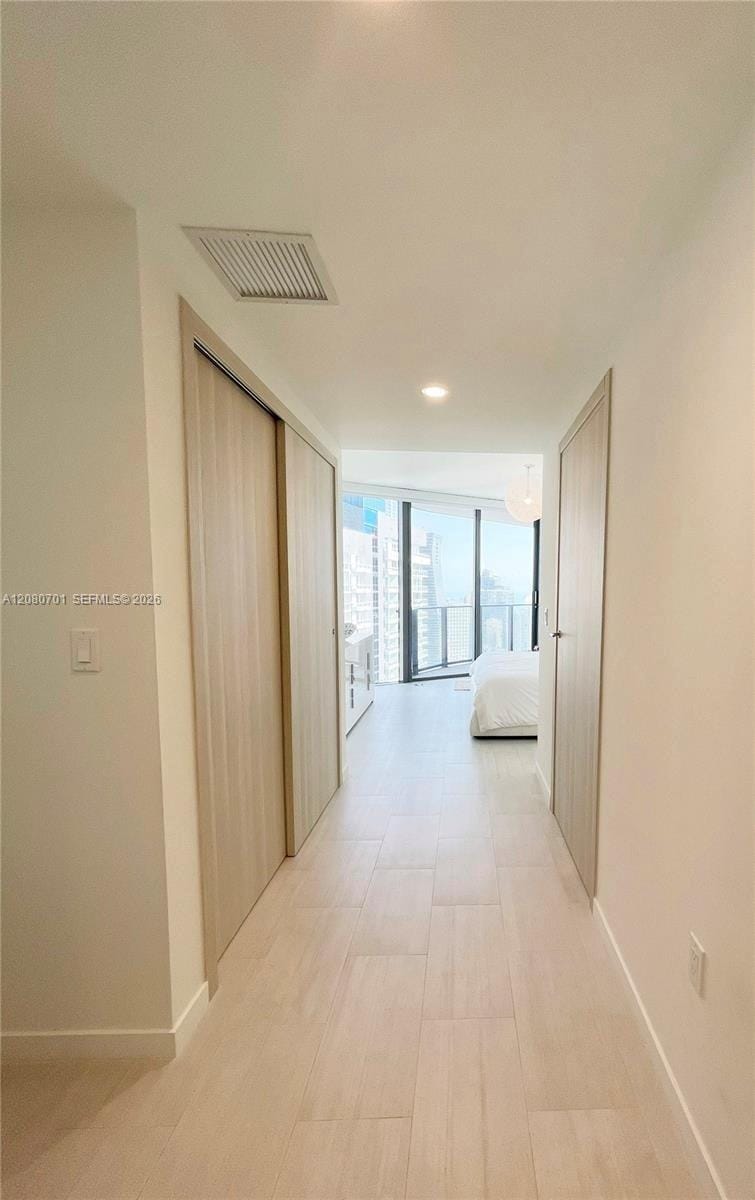 1000 Brickell Plaza 4301 — photo 4