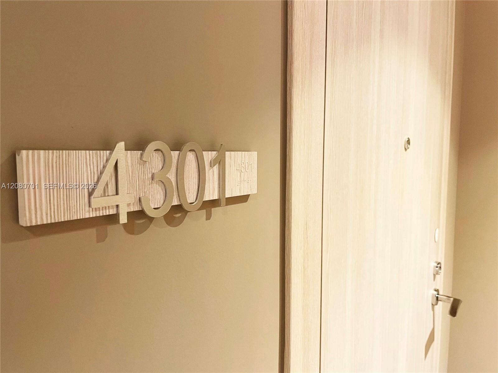 1000 Brickell Plaza 4301 — photo 6