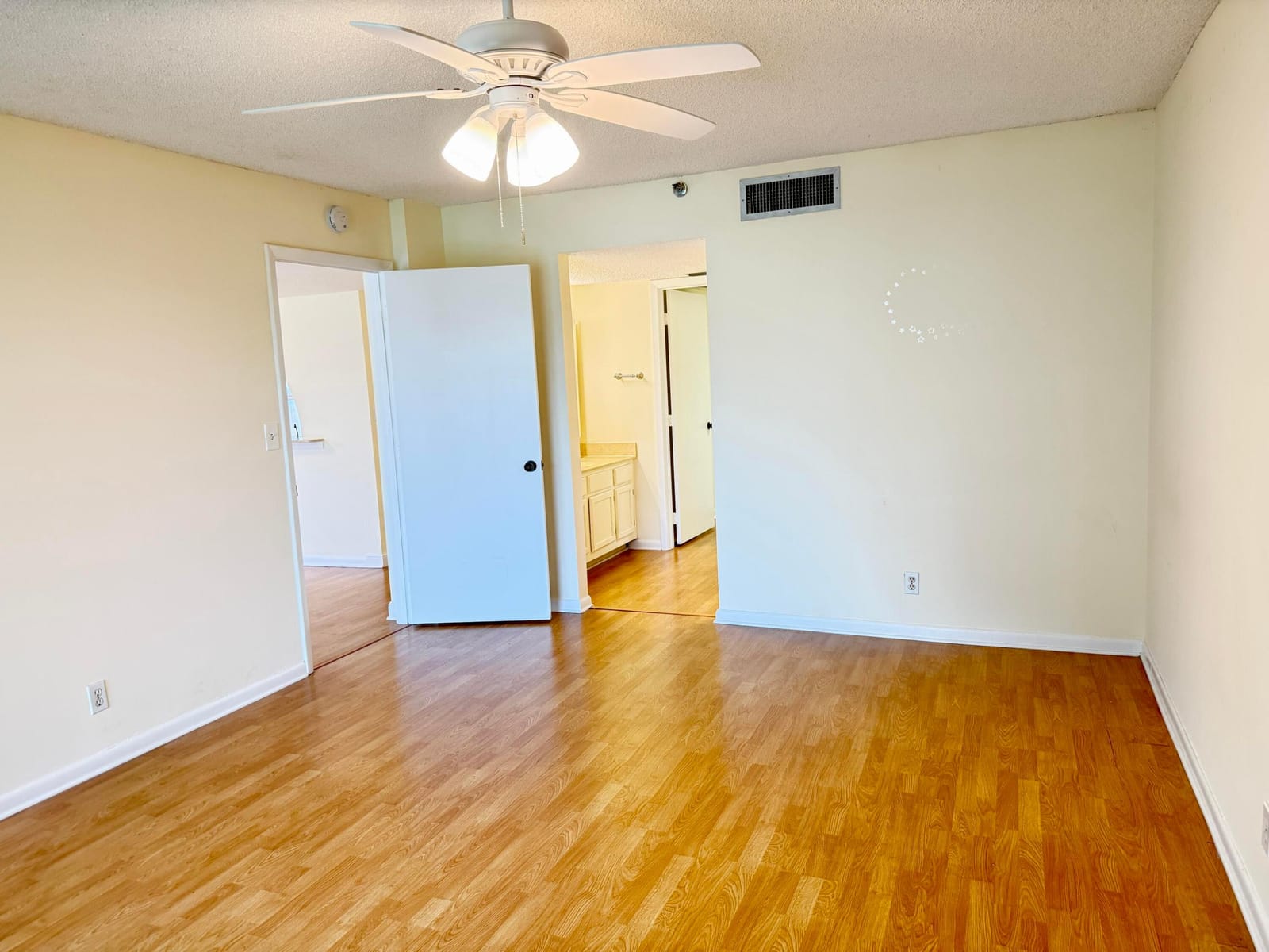 7030 HALF MOON Circle 121, Hypoluxo, FL 33462 photo 13