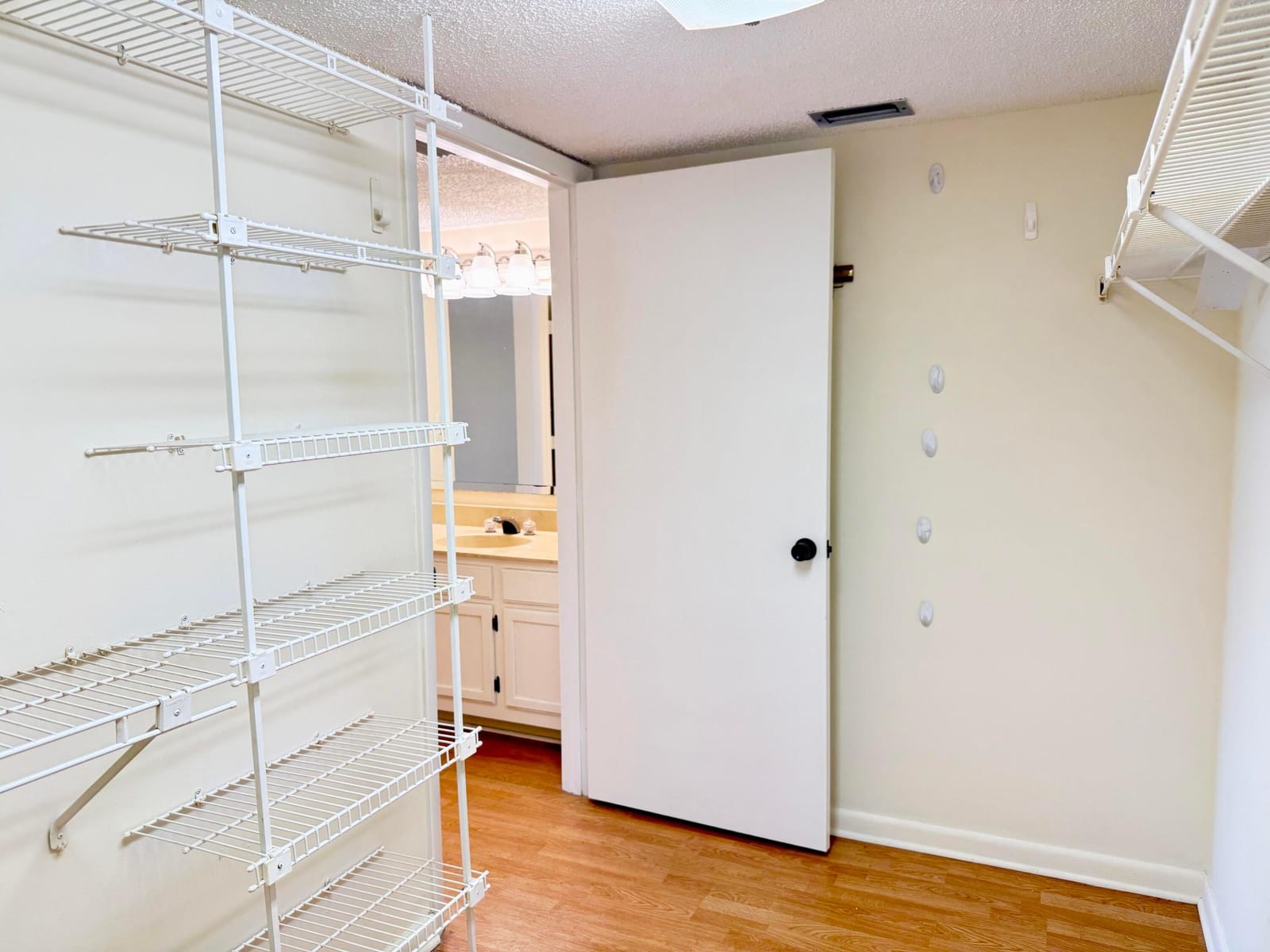 7030 HALF MOON Circle 121, Hypoluxo, FL 33462 photo 17
