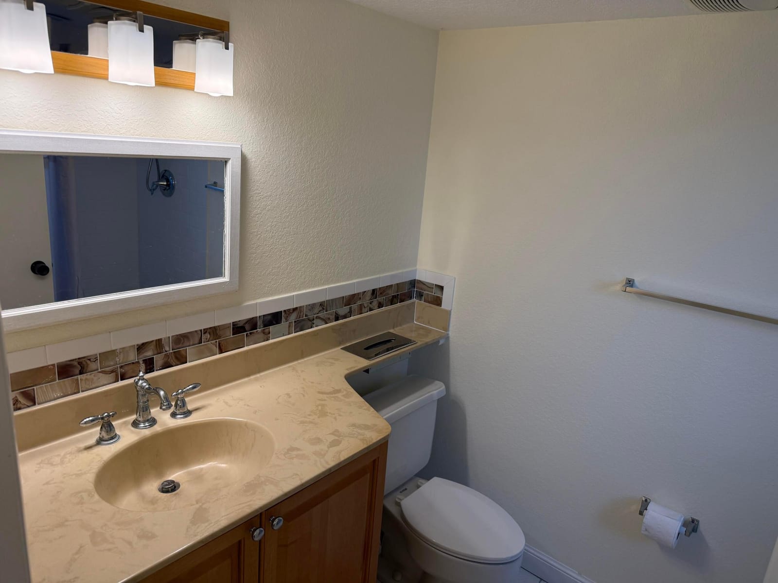7030 HALF MOON Circle 121, Hypoluxo, FL 33462 photo 24