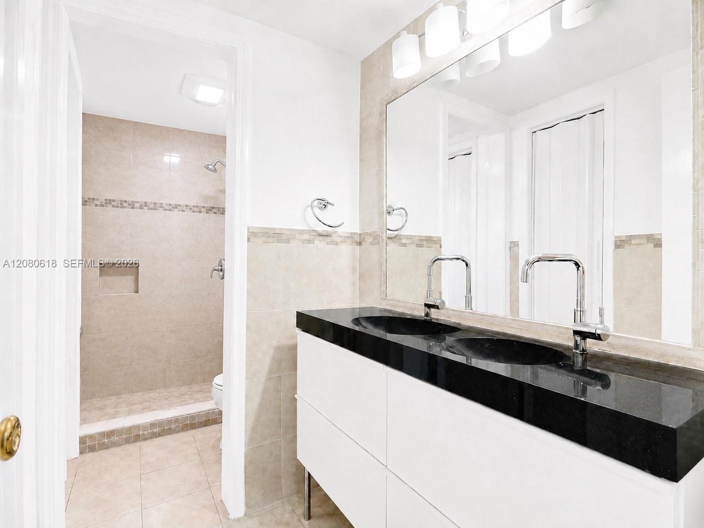 1850 W 56th Street 2305, Hialeah, FL 33012 photo 11