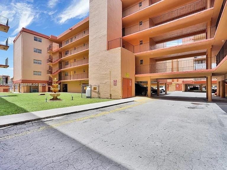 1850 W 56th Street 2305, Hialeah, FL 33012