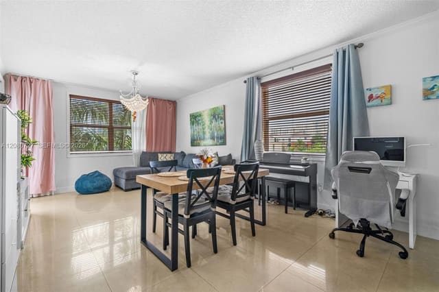 17150 N Bay Road 2516, Porto Bellagio, Sunny Isles Beach, FL