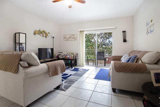 911 Hillcrest Court 7, Hollywood, FL 33021