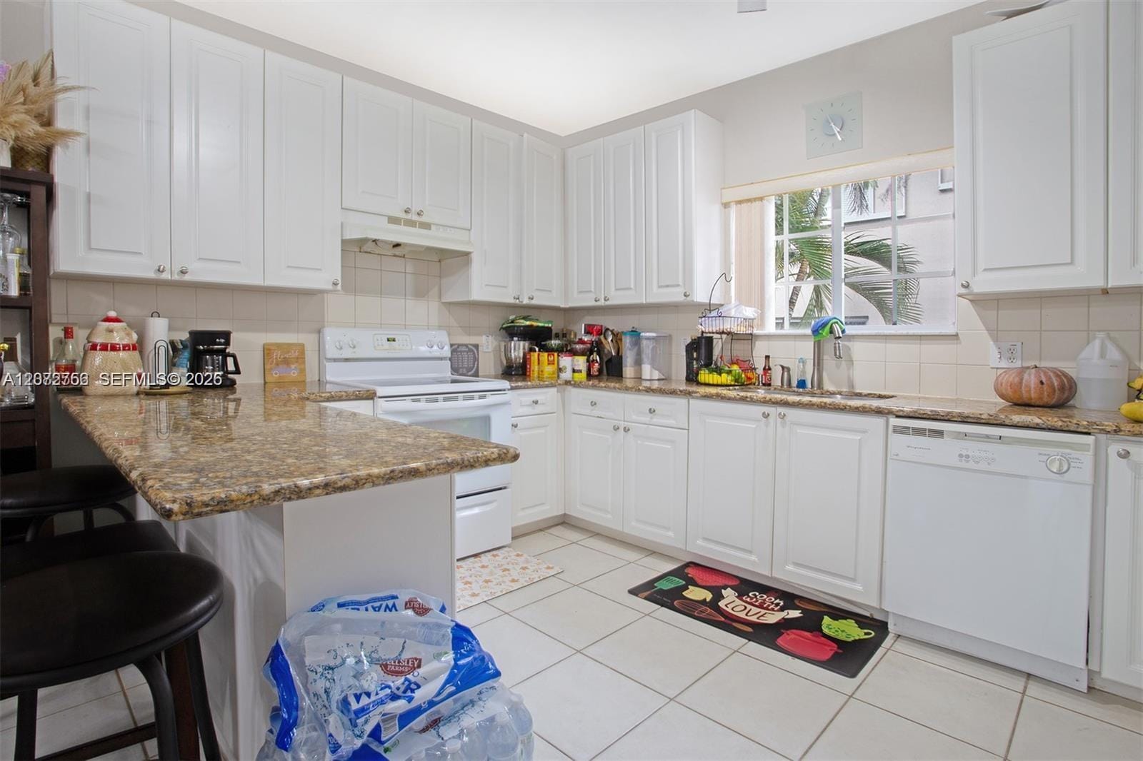 911 Hillcrest Court 7 — photo 10