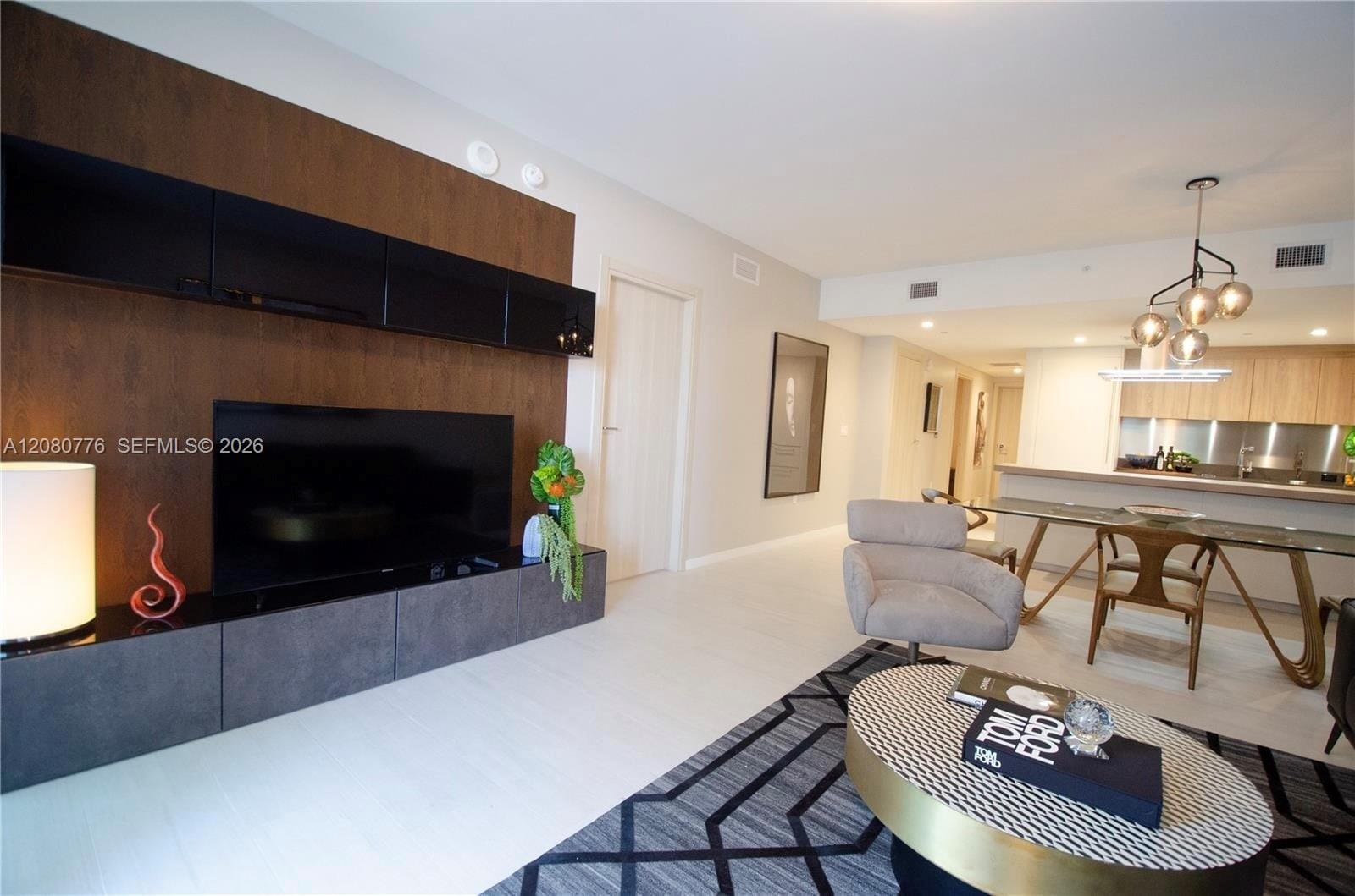1000 Brickell Plaza 4207, Miami, FL 33131