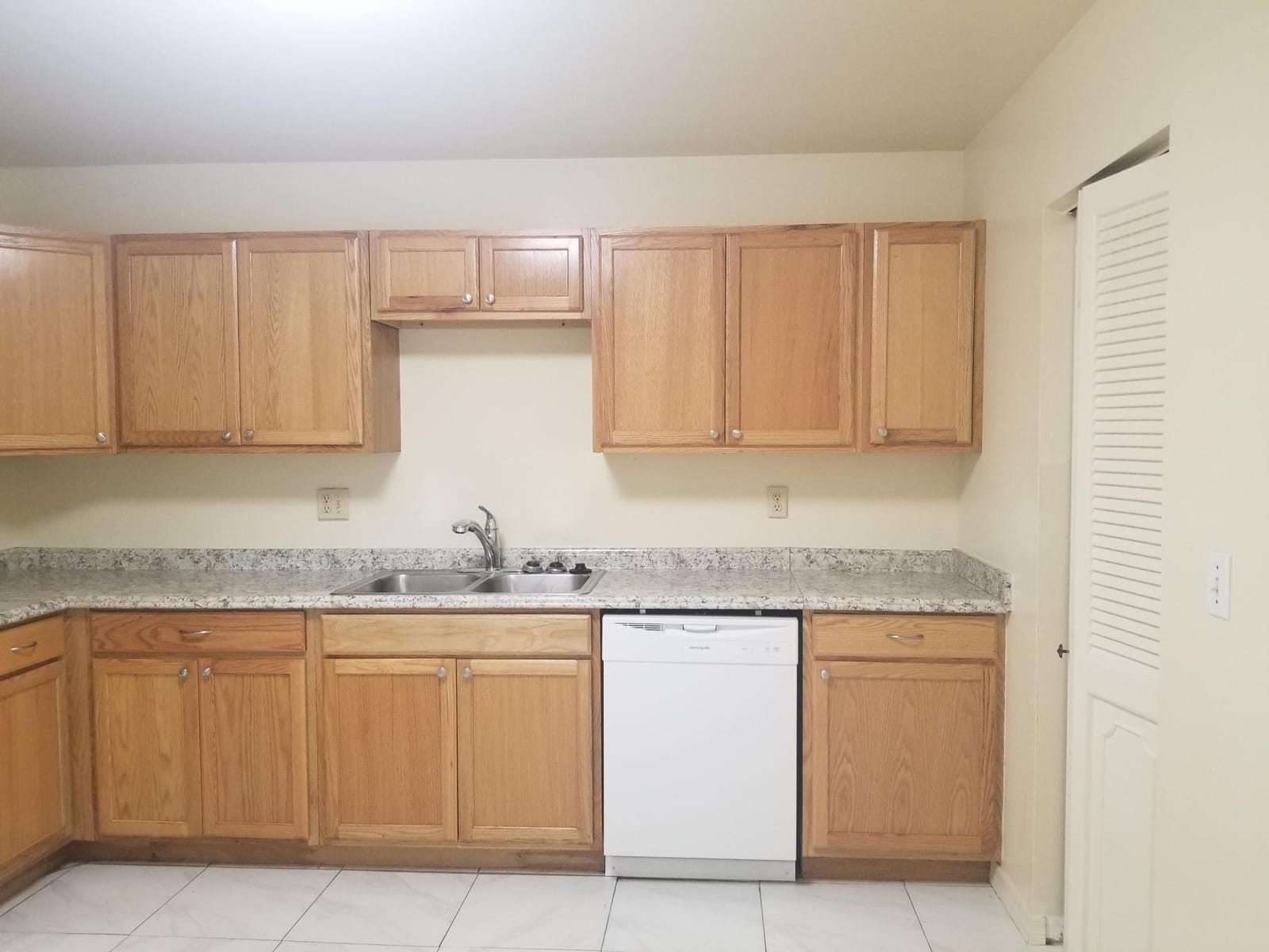1313 PEPPERTREE Trail D — photo 6