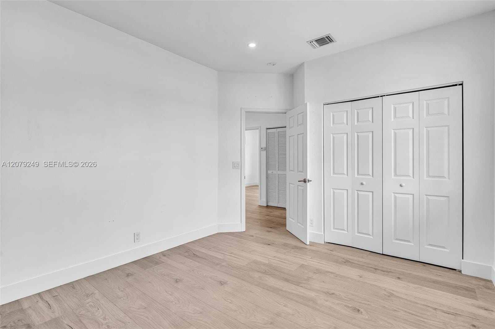 3433 SW 52nd Court — photo 7