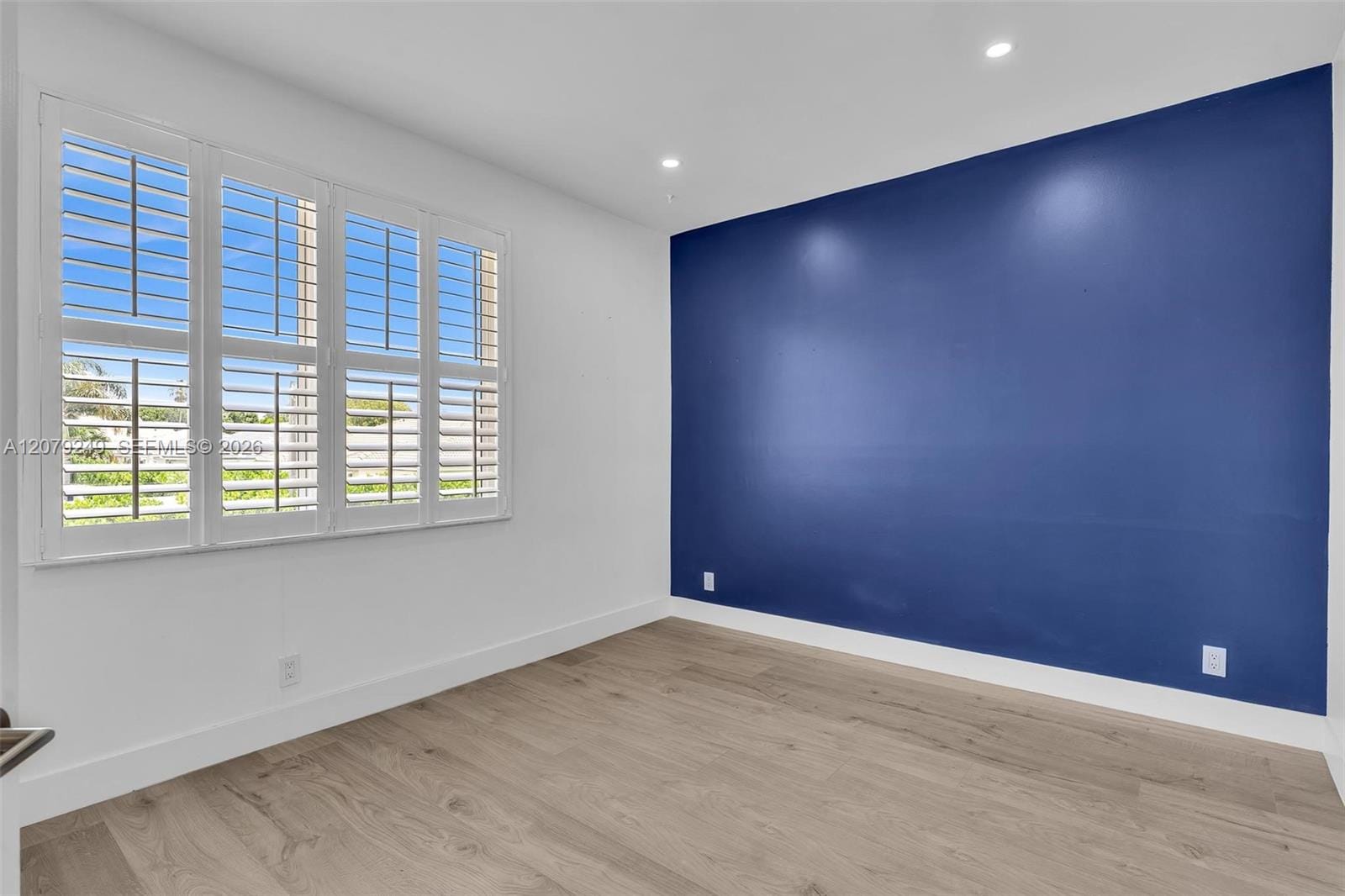 3433 SW 52nd Court — photo 9