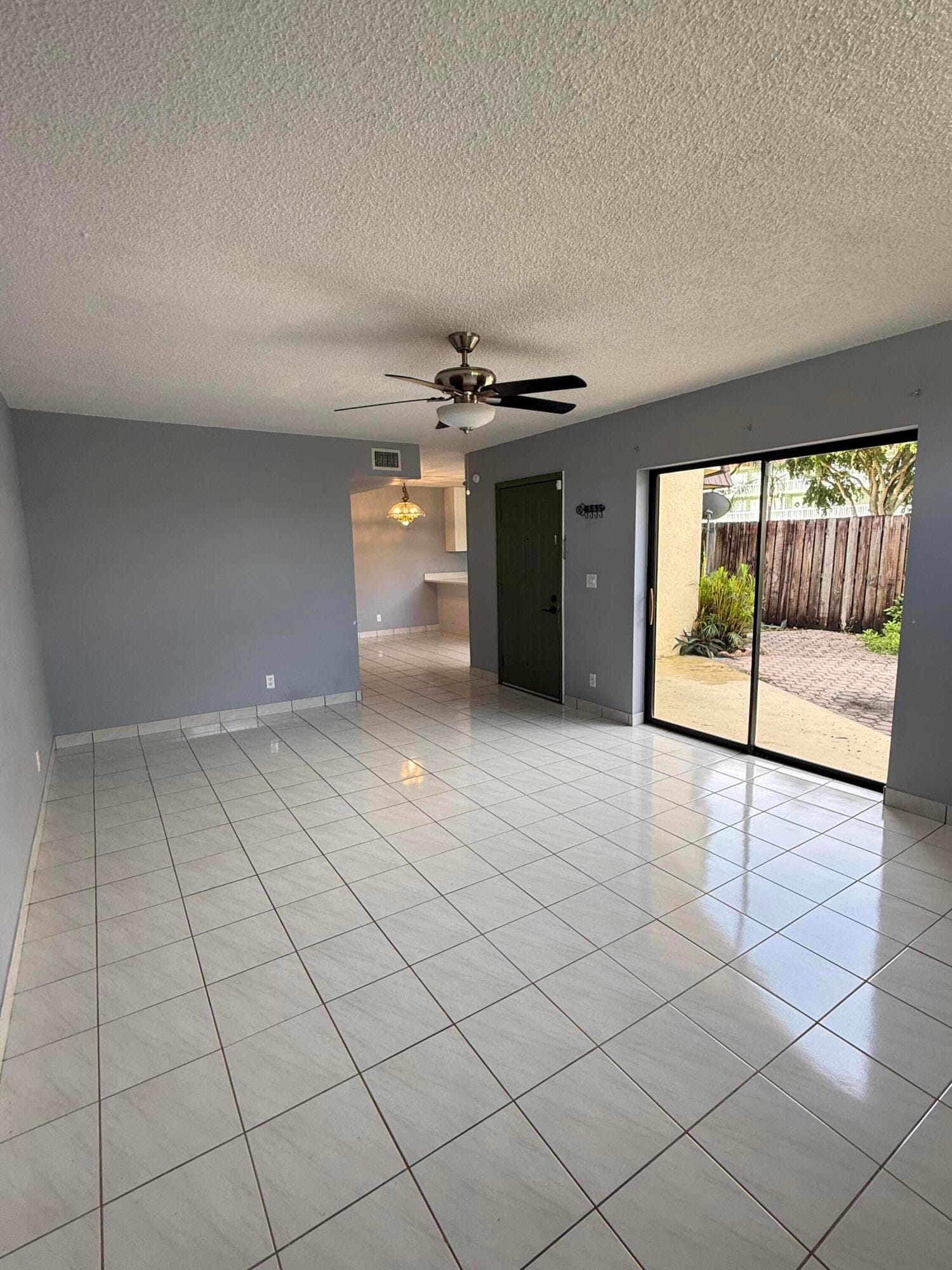 31 Springdale Circle — photo 8