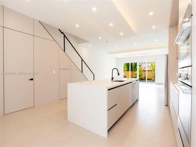 721 SW 7th Avenue, Fort Lauderdale, FL 33315