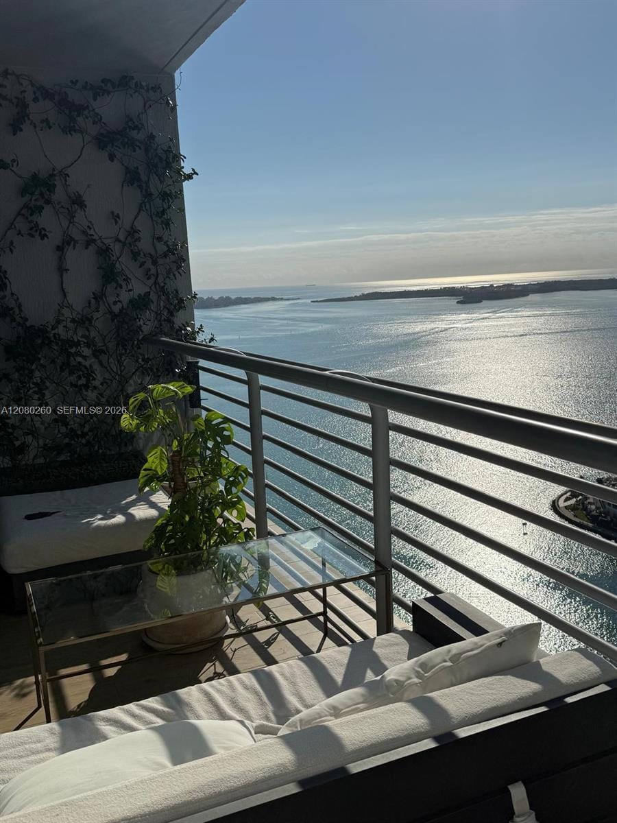 335 S Biscayne Boulevard 3901 — photo 3