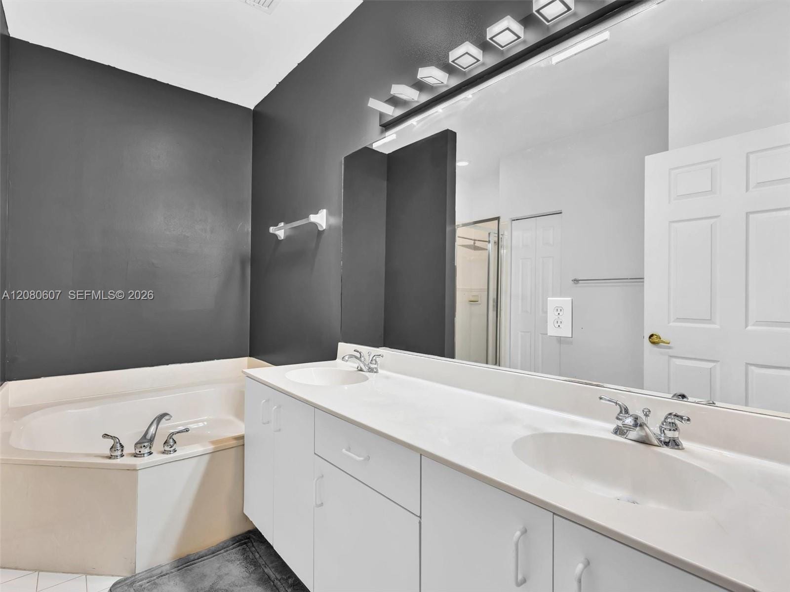 7420 S Aragon Boulevard 1, Sunrise, FL 33313 photo 28