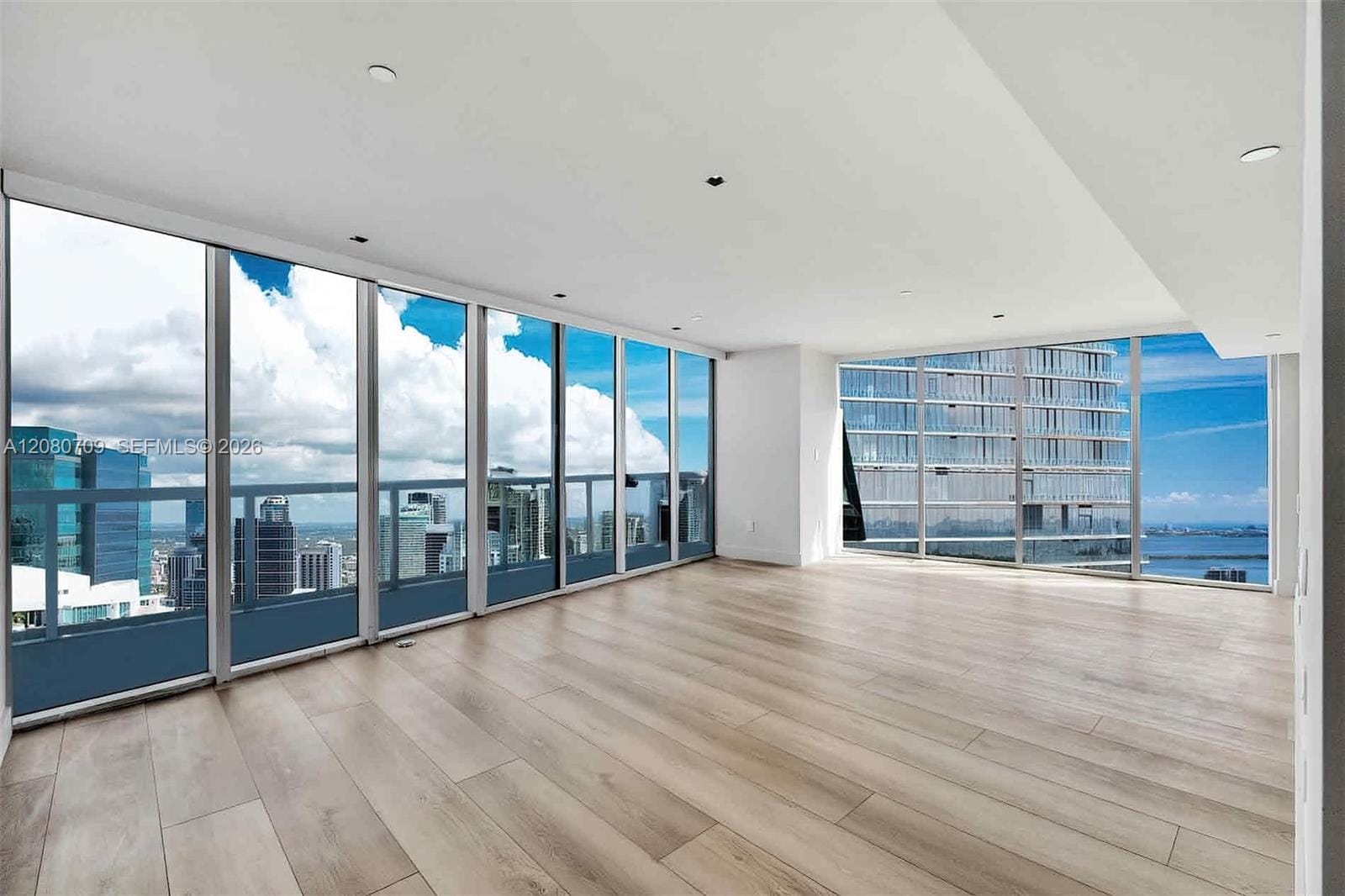 465 Brickell Avenue PH5701, Miami, FL 33131 photo 17