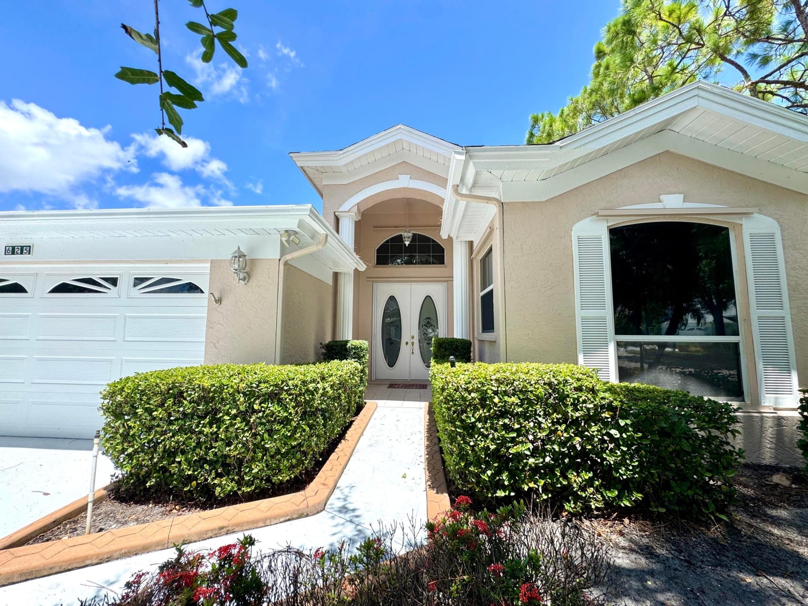 625 Venetto Court — photo 2