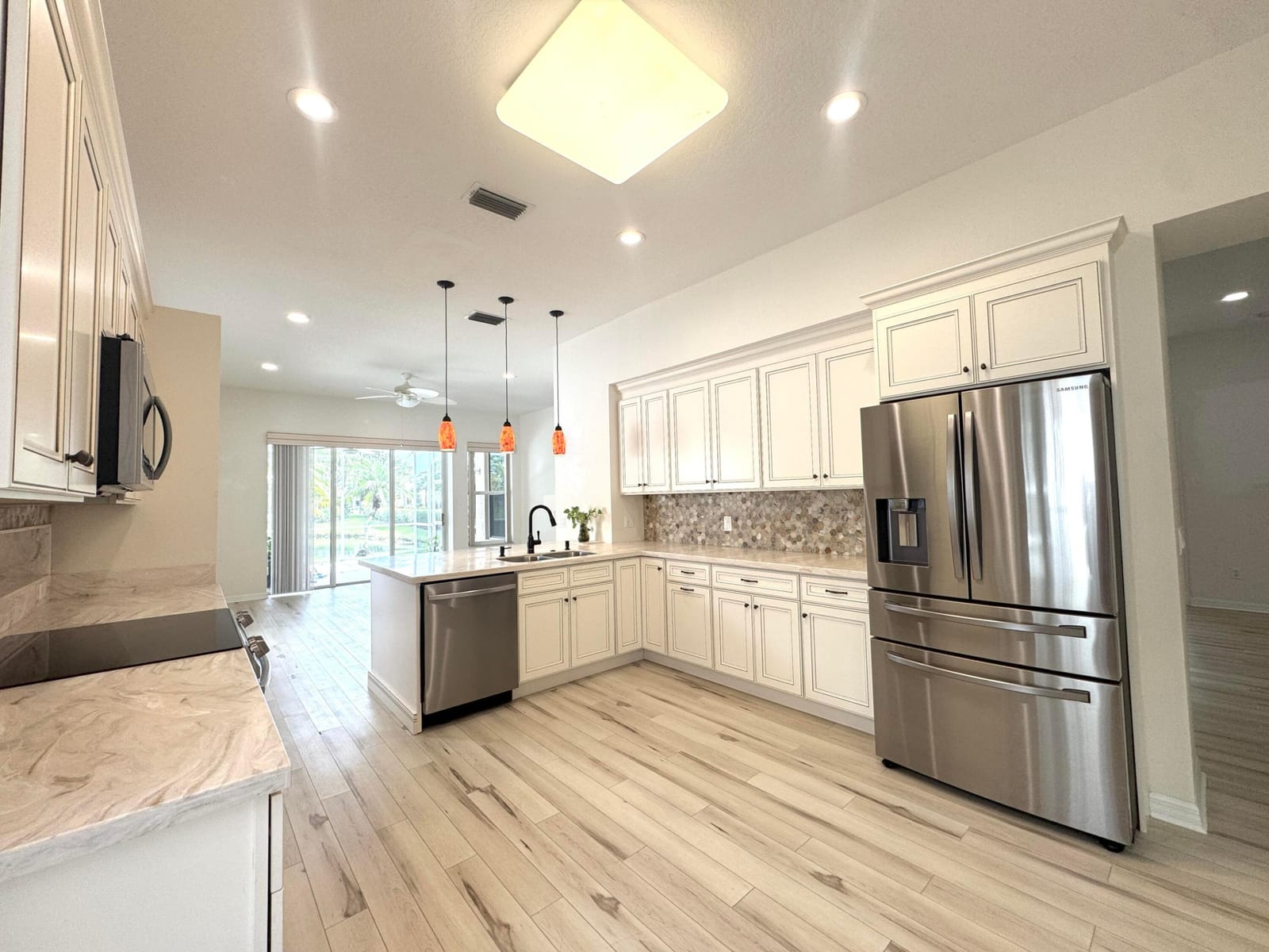 625 Venetto Court — photo 10