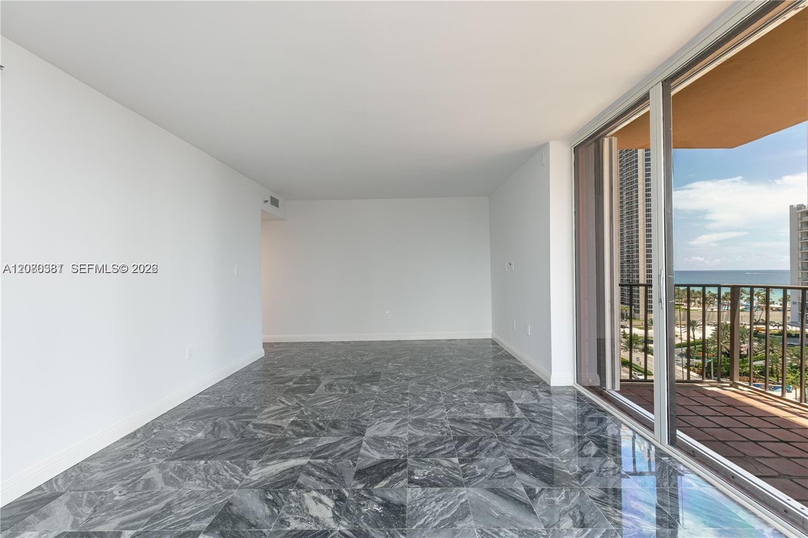 210 174th Street 1201, Sunny Isles Beach, FL 33160 photo 18