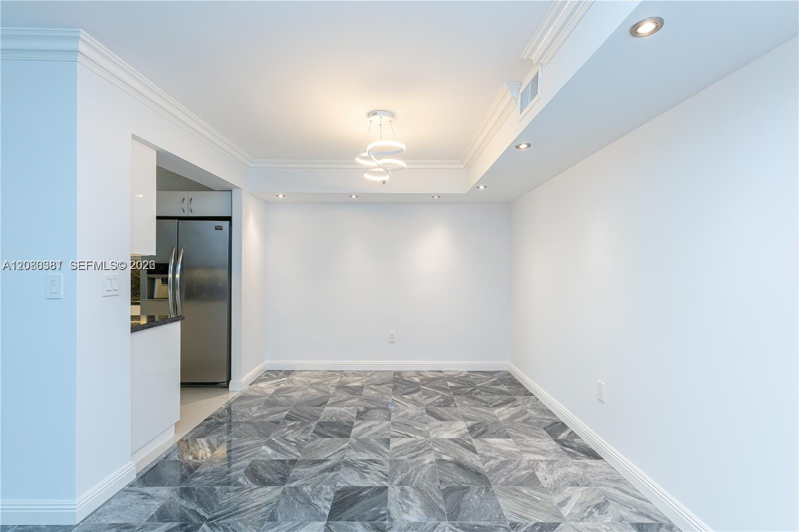 210 174th Street 1201 — photo 8