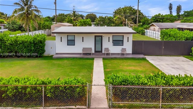10420 SW 182nd Street, Miami, FL 33157