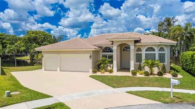 171 SW 101st Avenue, Plantation, FL 33324