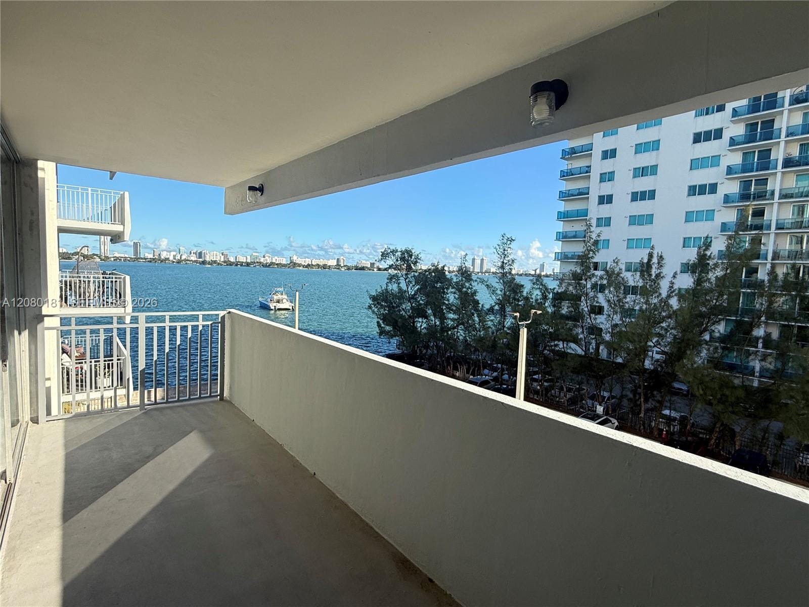 7545 E Treasure Drive 4I — photo 2