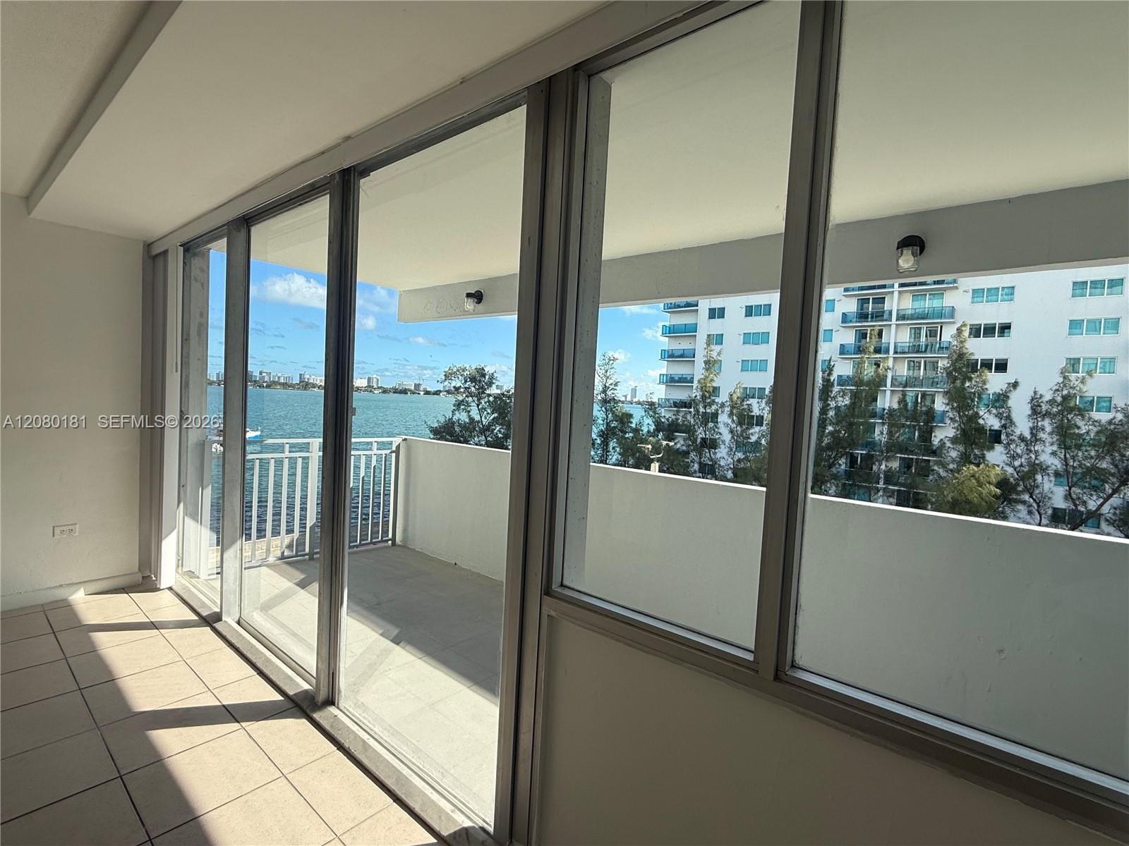 7545 E Treasure Drive 4I — photo 4