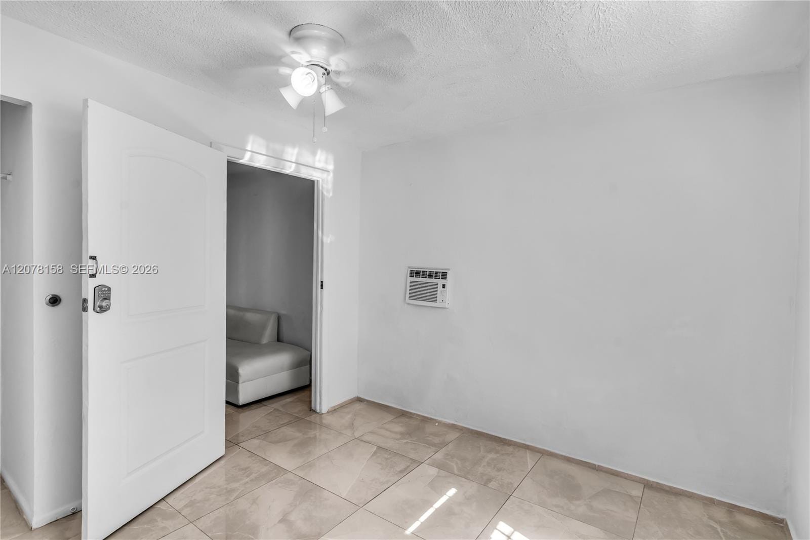 4727 NE 1st Court, Miami, FL 33137 photo 14