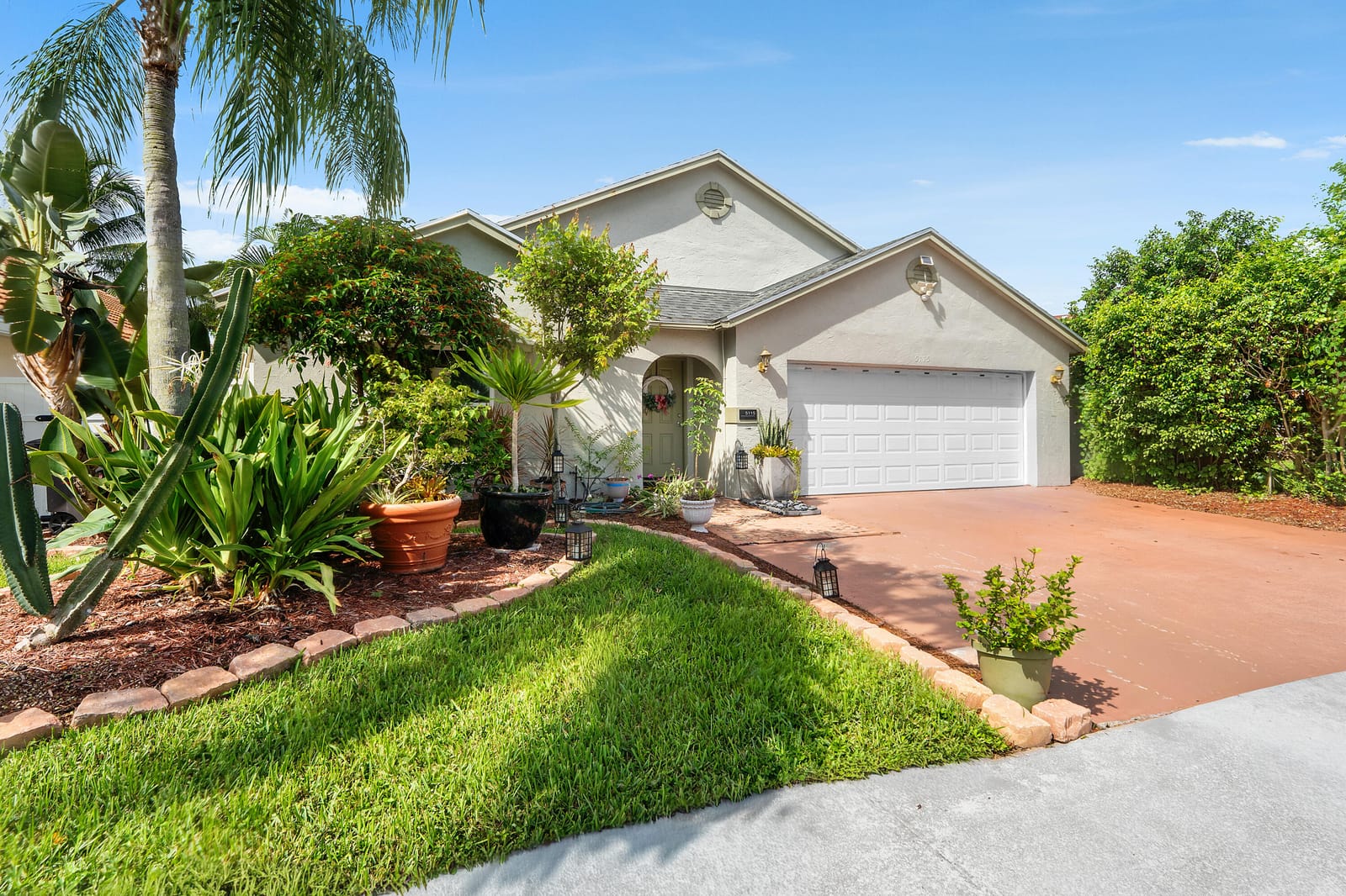 5115 Foxhall Drive S — photo 3