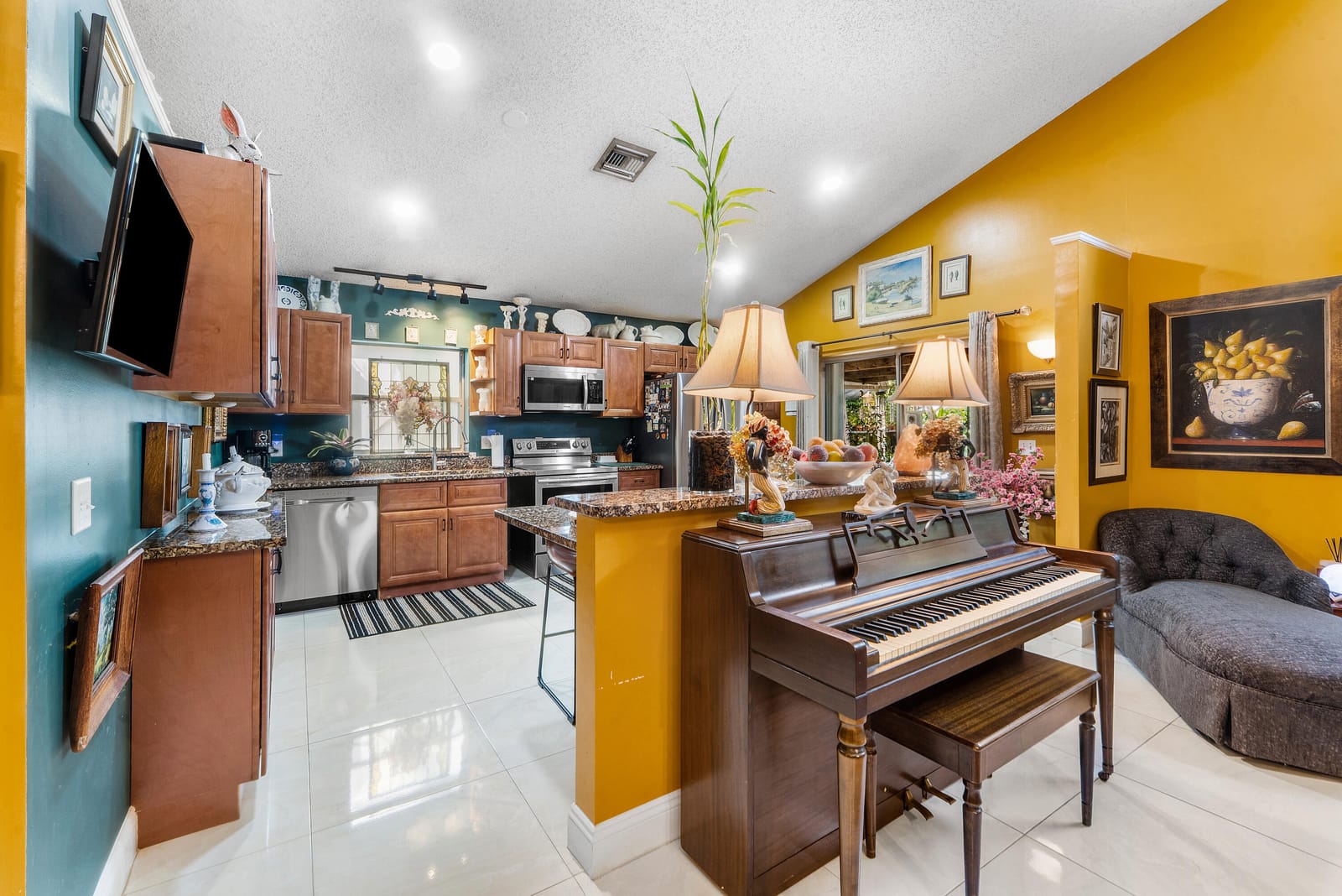 5115 Foxhall Drive S — photo 9