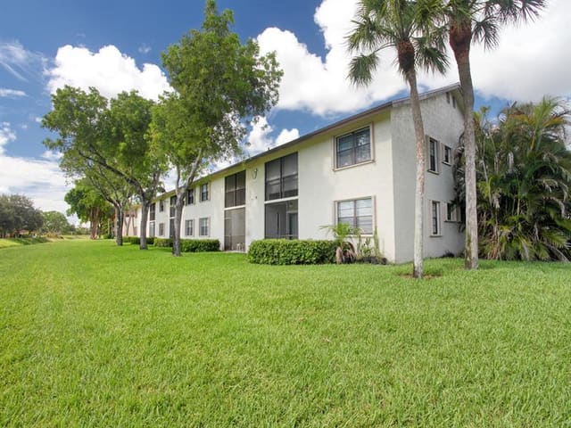 23398 Lyons Road 304, Boca Raton, FL 33428
