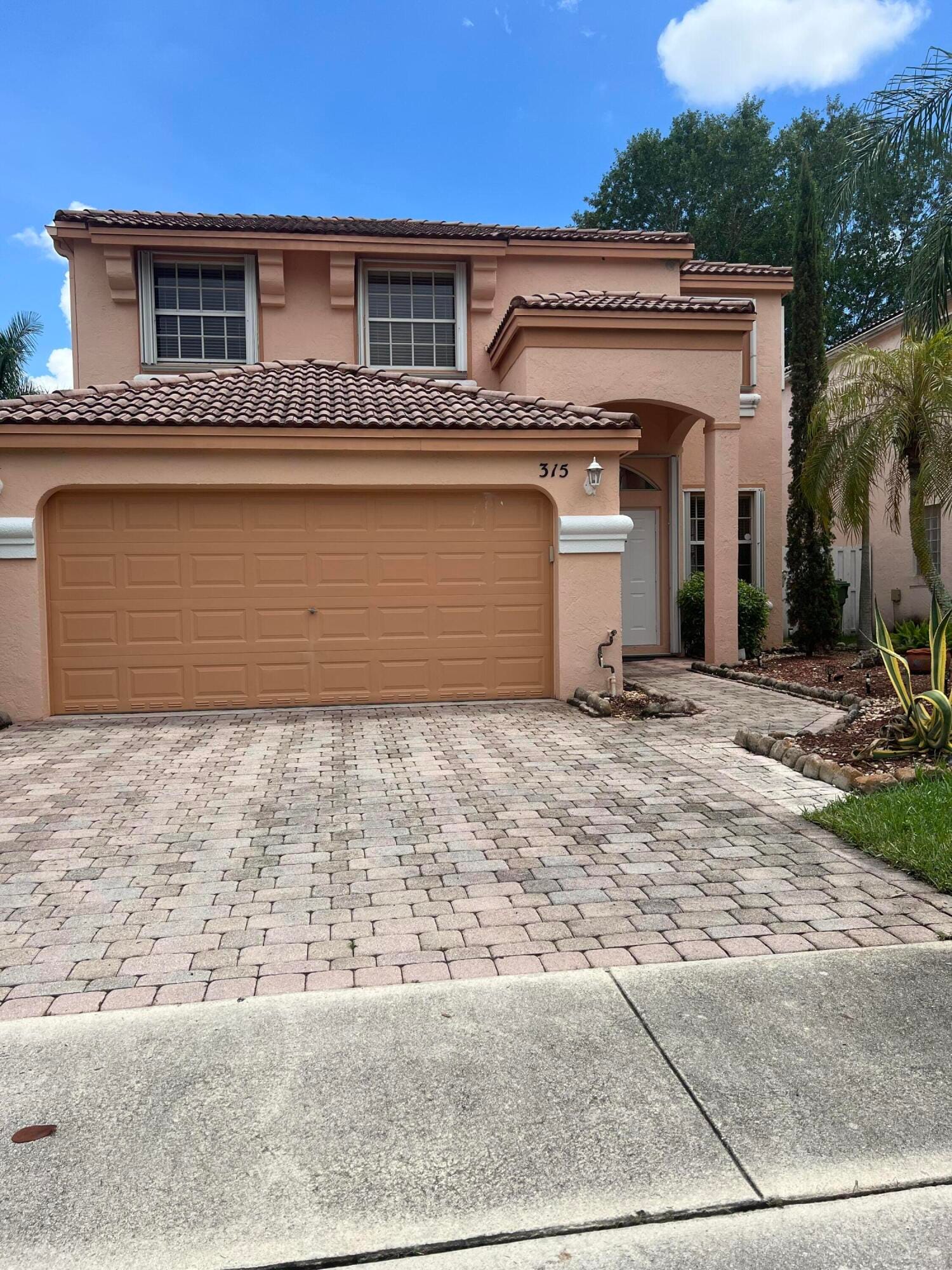 315 NW 158TH Lane, Pembroke Pines, FL 33028