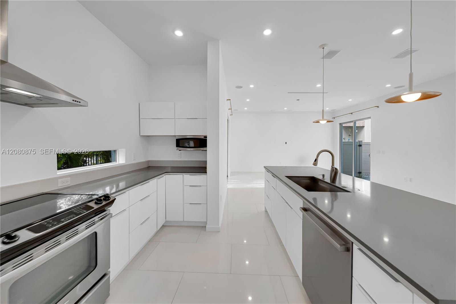 3253 Mcdonald Street 3253 — photo 5