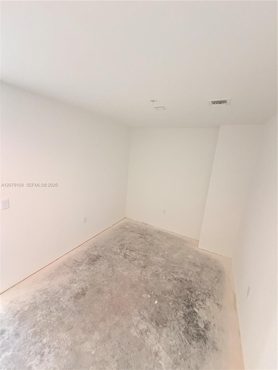 1170 E Hallandale Beach 403 — photo 2