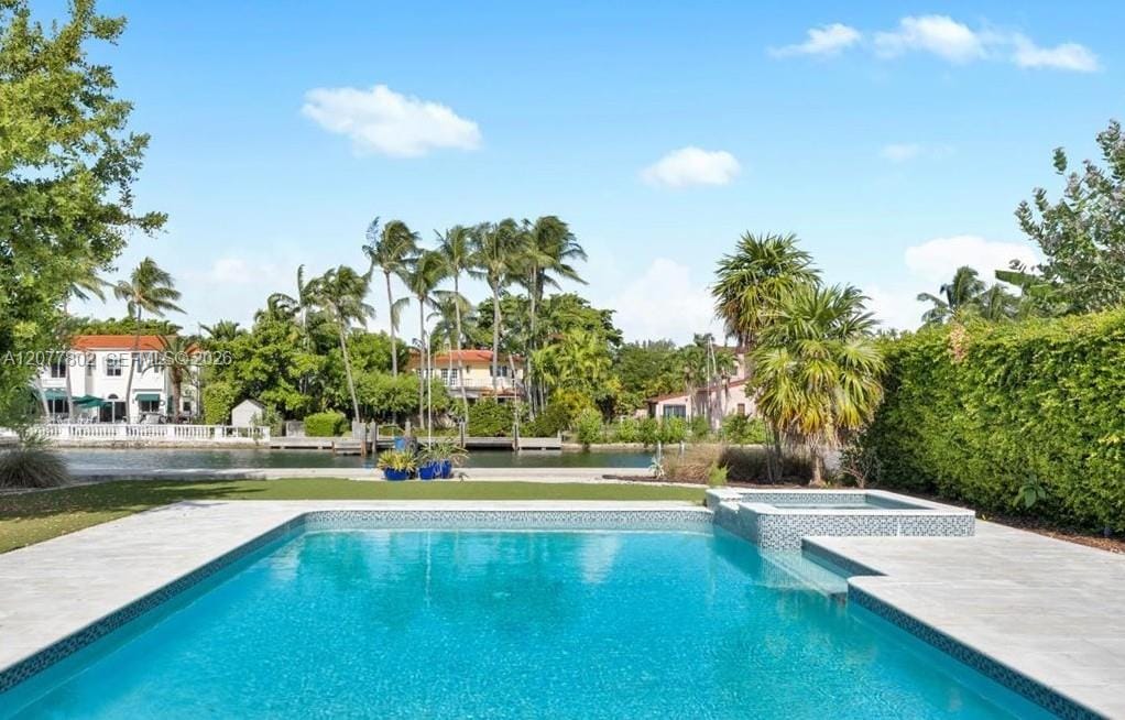 4560 Prairie Avenue, Miami Beach, FL 33140